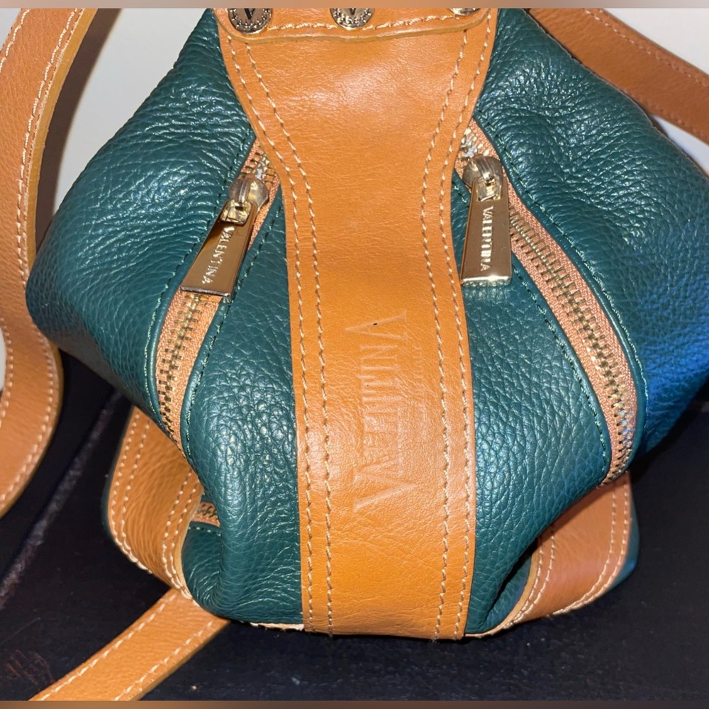 Valentina bucket bag - Picture 3 of 4